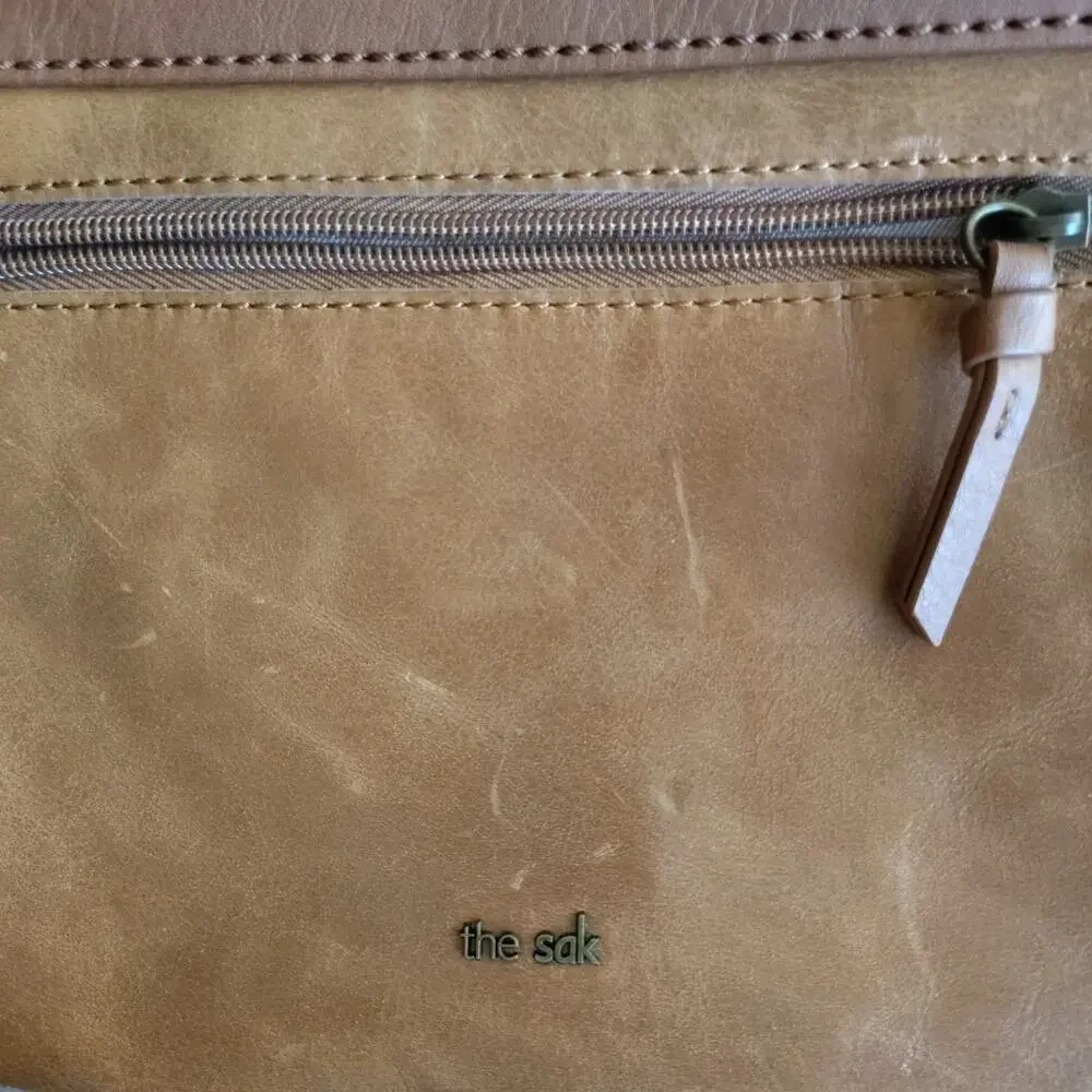 ✨ The Sak Tan Embossed Leather Crossbody Shoulder Bag ✨ - Picture 8 of 14